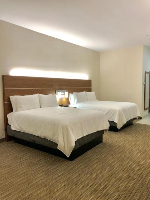Holiday Inn Express & Suites Longview South I-20 By Ihg Bagian luar foto